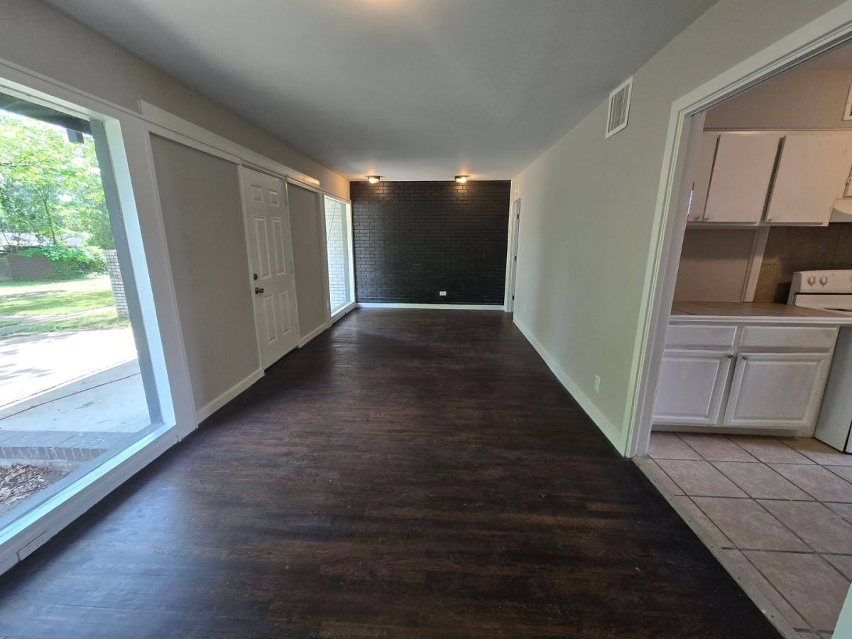 Apartment for rent at 3701 Wesley Dr, Montgomery, AL 36111