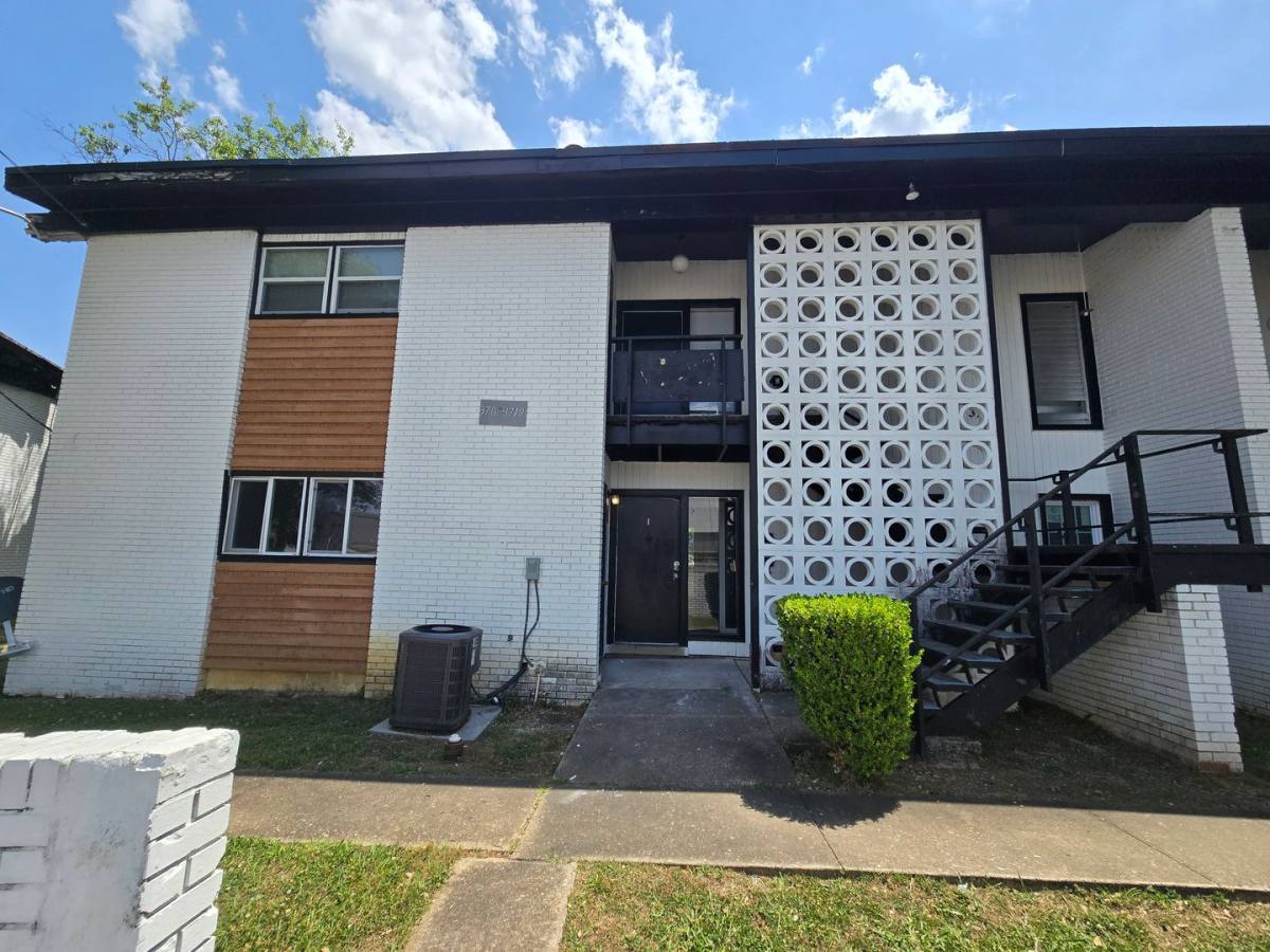 Apartment for rent at 3701 Wesley Dr, Montgomery, AL 36111