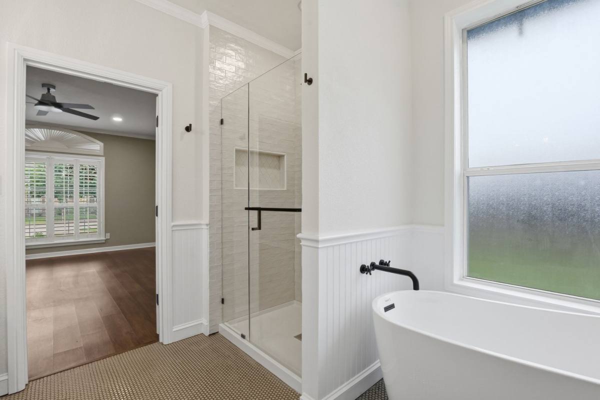 House for rent at 1404 Chaucer Dr, Cleburne, TX 76033