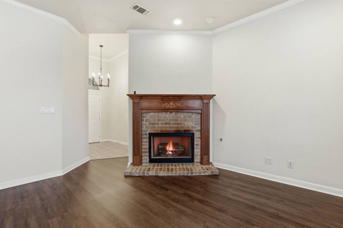 House for rent at 1404 Chaucer Dr, Cleburne, TX 76033