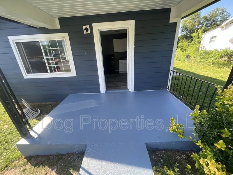 House for rent at 2305 Glass St, Chattanooga, TN 37406