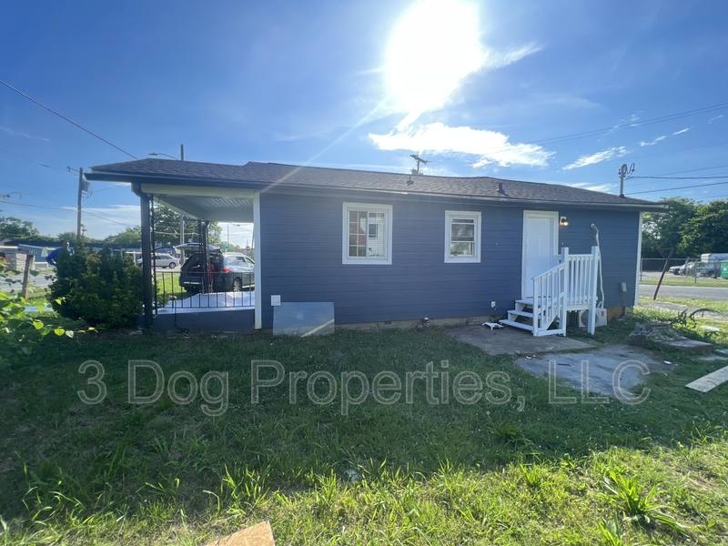House for rent at 2305 Glass St, Chattanooga, TN 37406