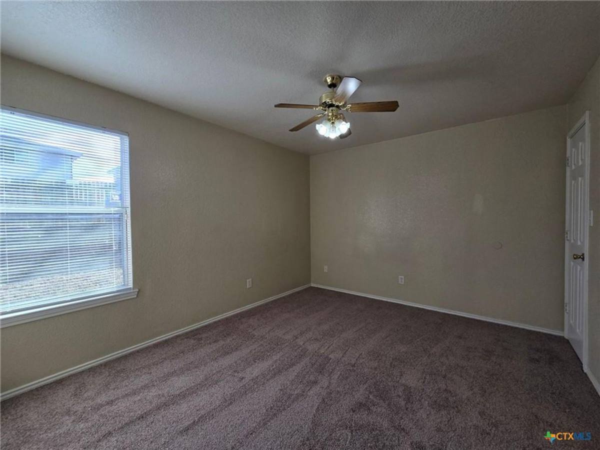 Apartment for rent at 2808 Leroy Circle, Killen, Texas, Killeen, TX 76542