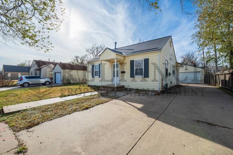 House for rent at 1047 S Glenn St, Wichita, KS 67213