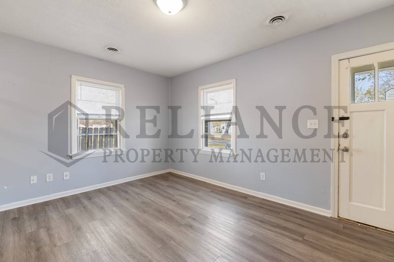House for rent at 1047 S Glenn St, Wichita, KS 67213