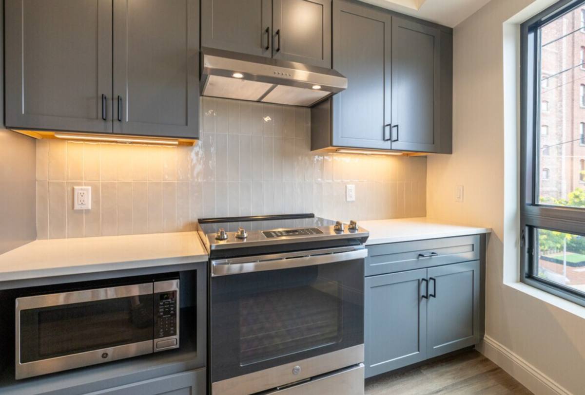 Apartment for rent at 215 Canal St, Lawrence, MA 01841