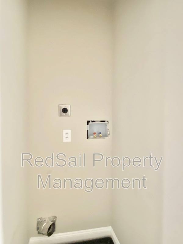 House for rent at 1010 36th St, Newport News, VA 23607