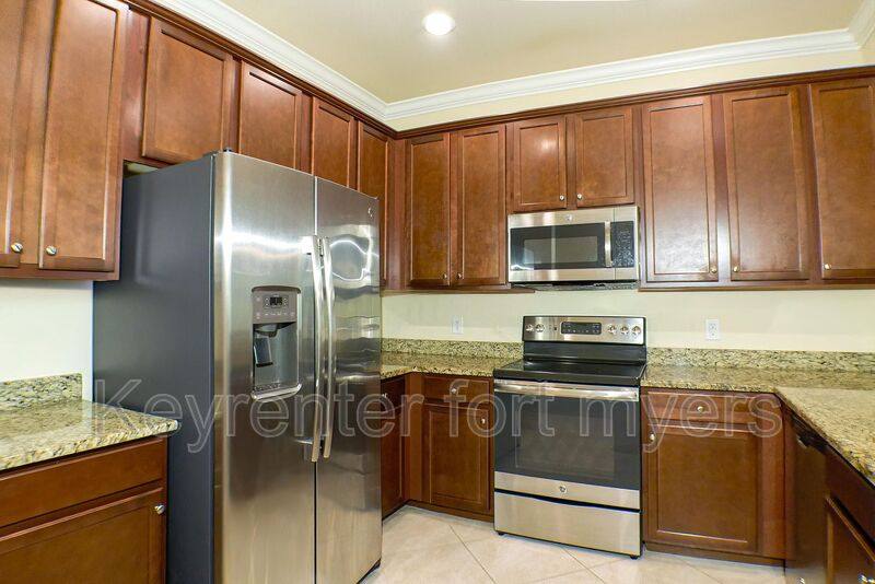 Townhouse for rent at 14688 Summer Rose Way, Fort Myers, FL 33919