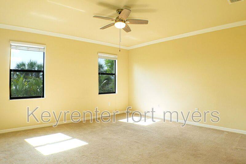 Townhouse for rent at 14688 Summer Rose Way, Fort Myers, FL 33919