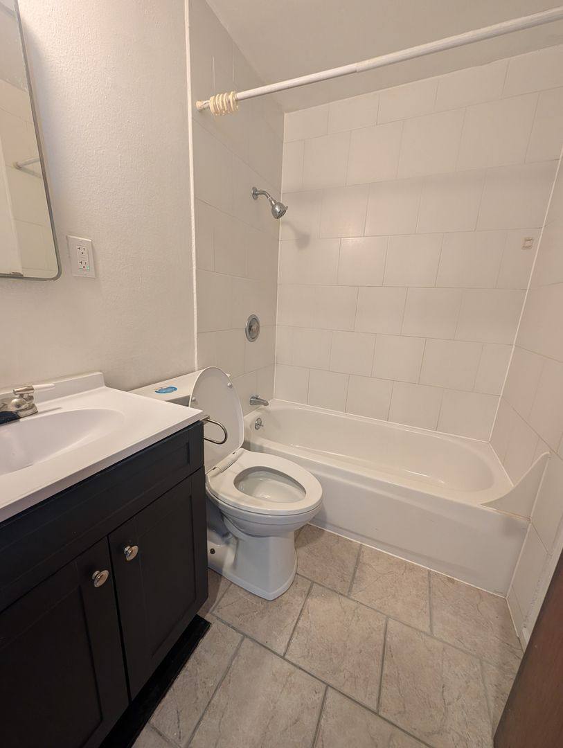 Apartment for rent at 1949 Main St, Klamath Falls, OR 97601