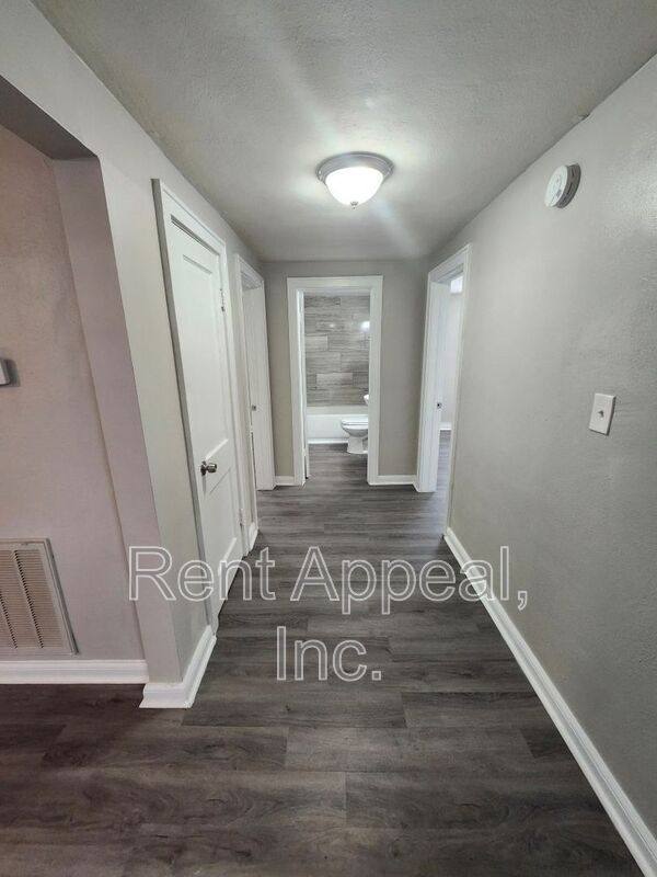 House for rent at 5 Burbank Dr #B, Atlanta, GA 30314