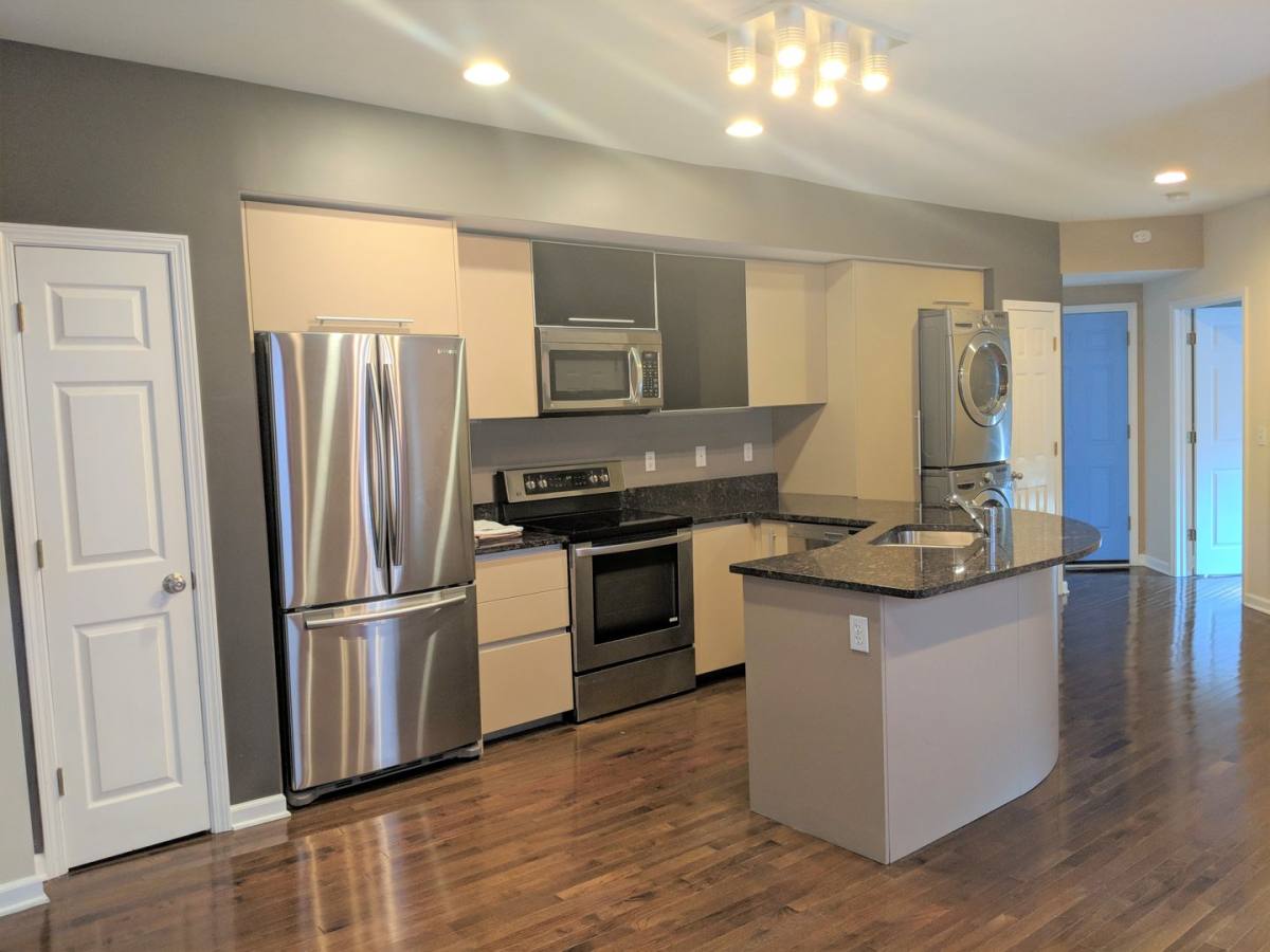 Apartment for rent at 4164 W Pine Ave, Saint Louis, MO 63108