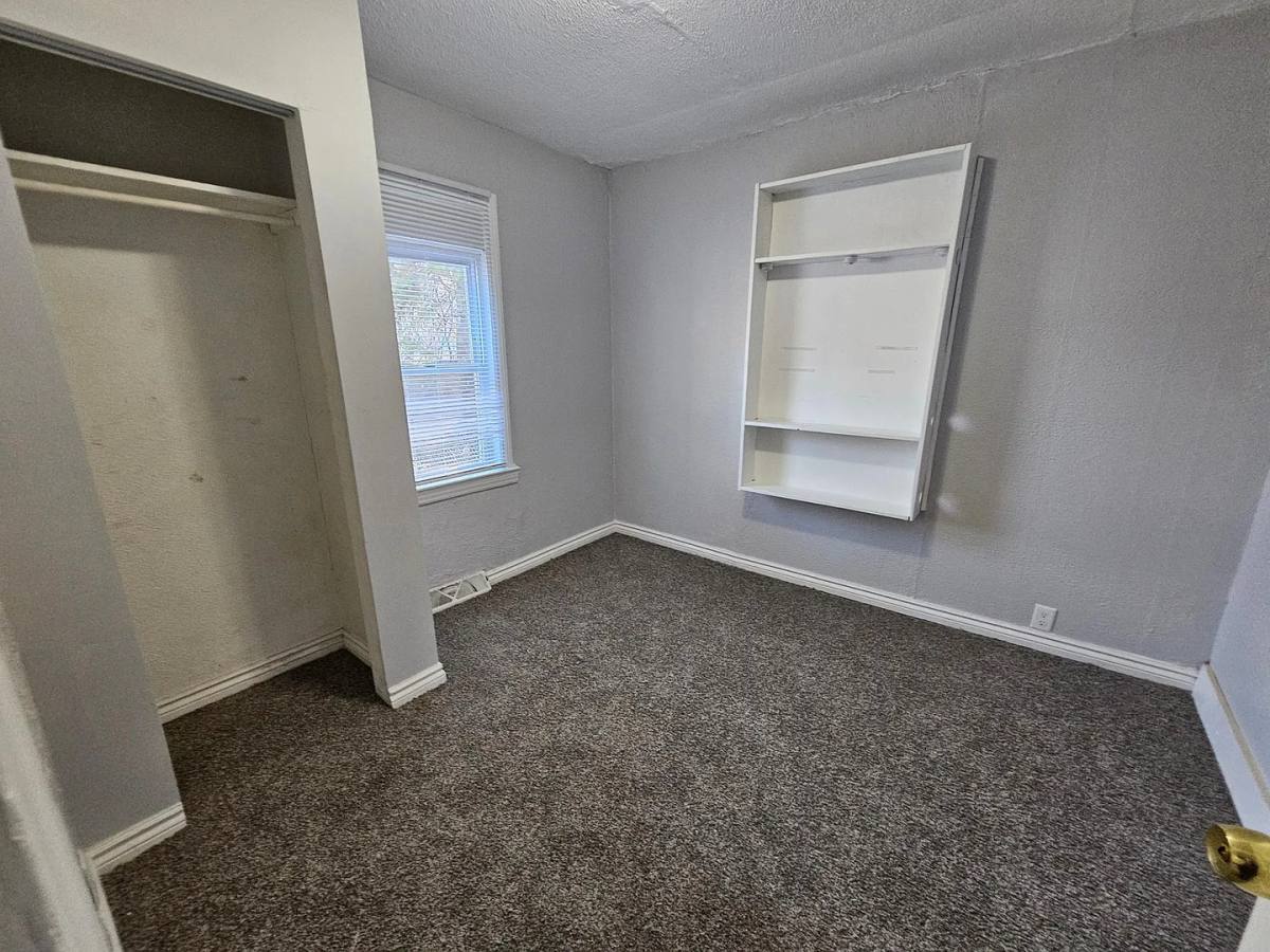 House for rent at 6828 Meadow, Warren, MI 48091