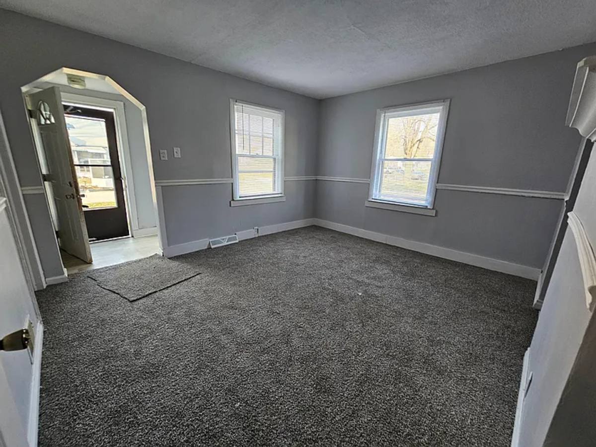 House for rent at 6828 Meadow, Warren, MI 48091