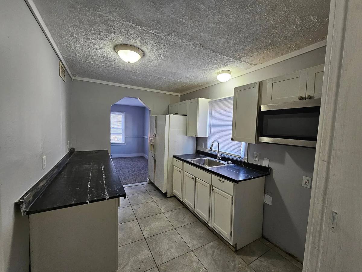 House for rent at 6828 Meadow, Warren, MI 48091