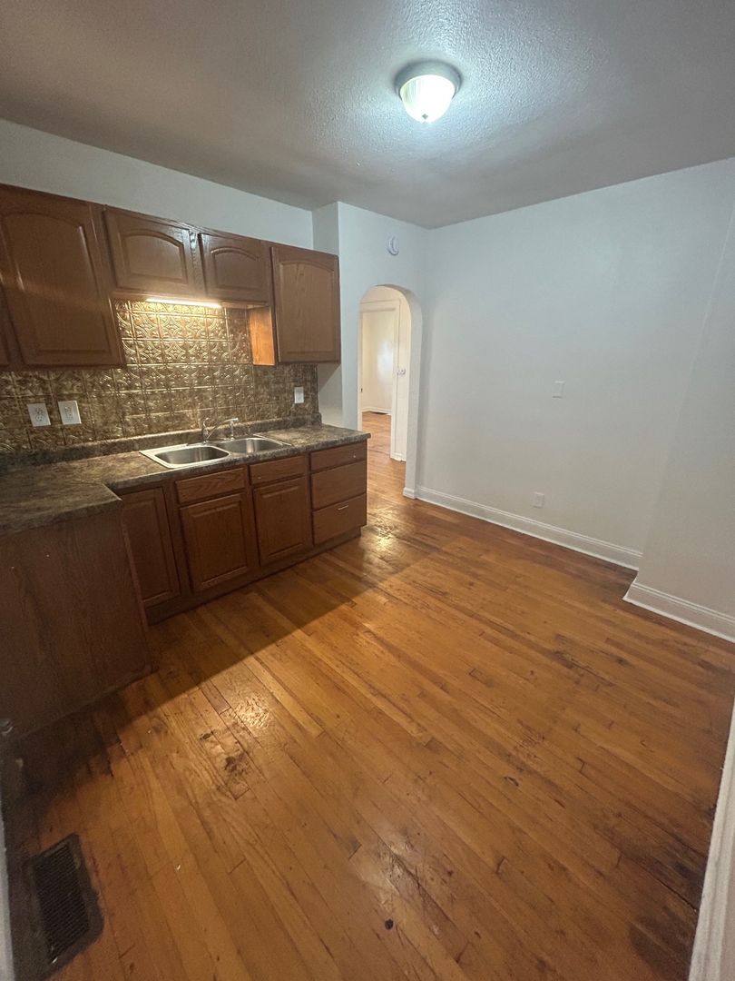 House for rent at 819 Mildred, East Saint Louis, IL 62206