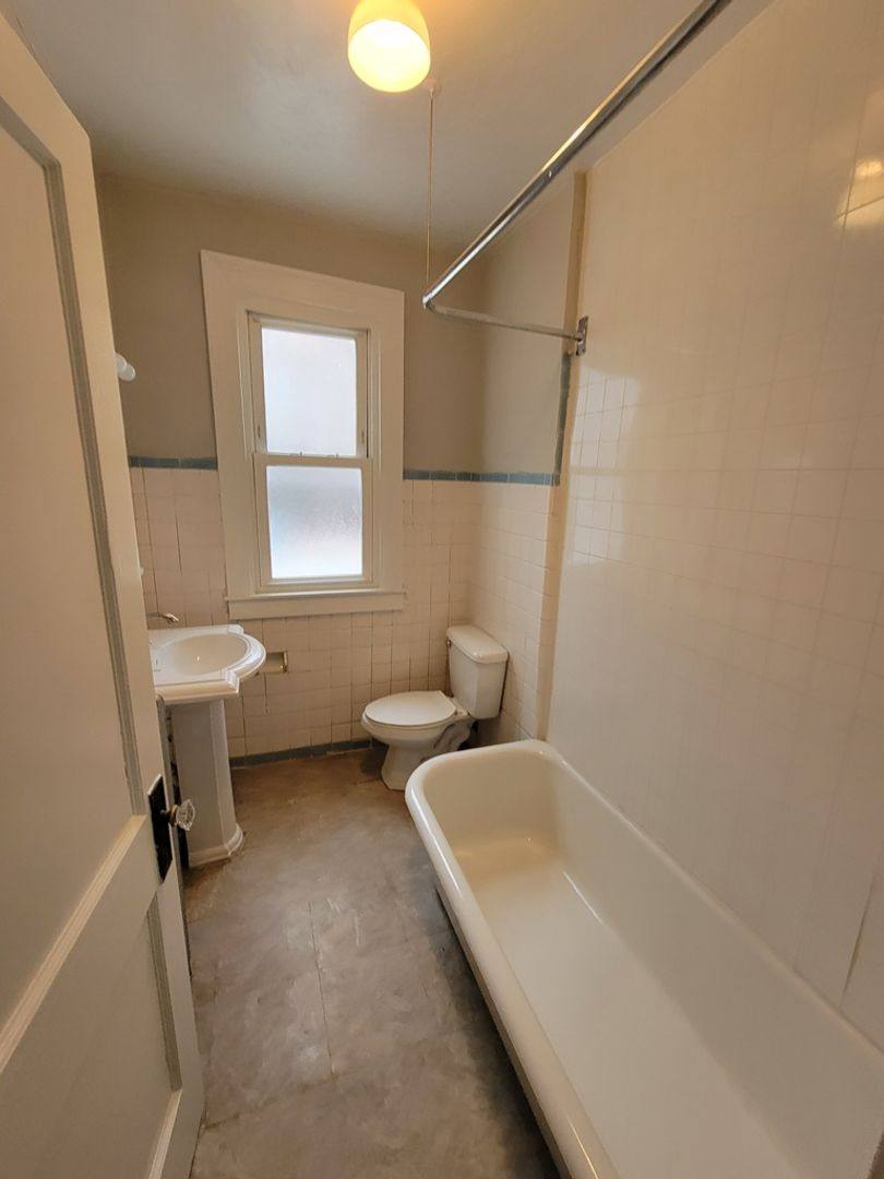 Apartment for rent at 4415-4423 S Kingshighway Blvd, Saint Louis, MO 63109