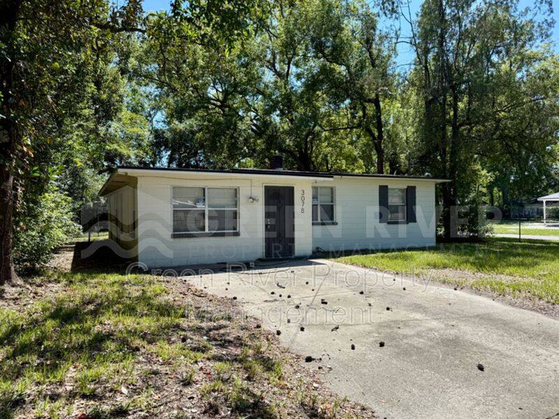 House for rent at 3078 W 15th St, Jacksonville, FL 32254