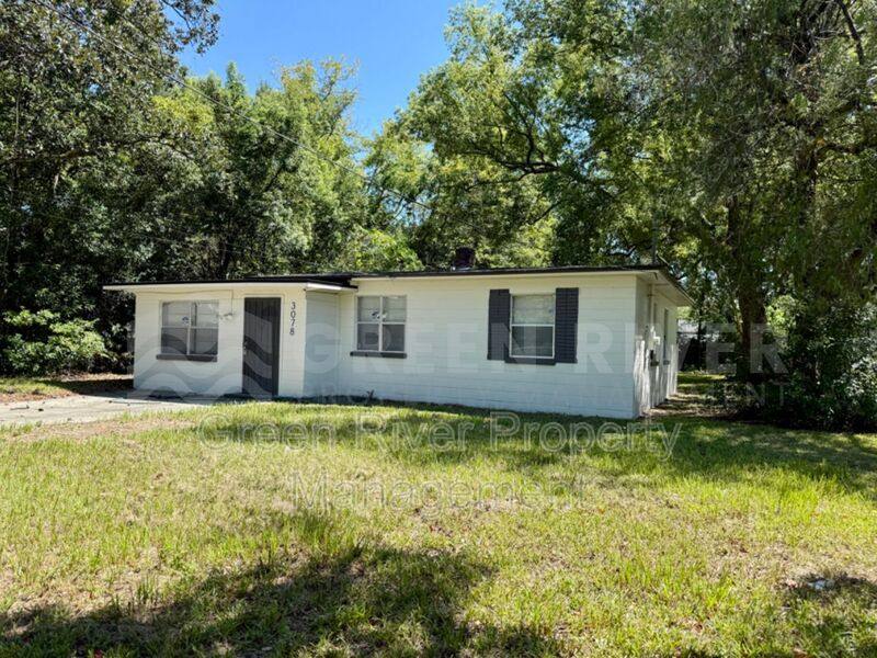 House for rent at 3078 W 15th St, Jacksonville, FL 32254