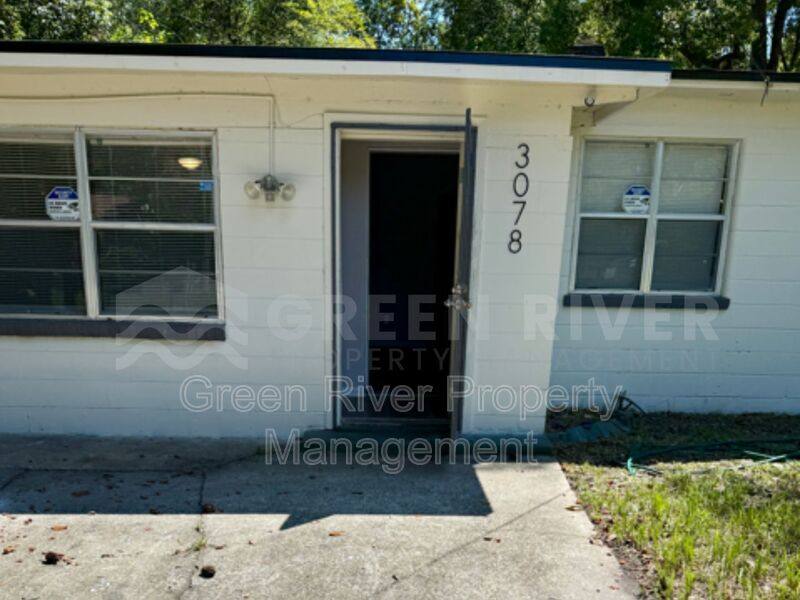House for rent at 3078 W 15th St, Jacksonville, FL 32254