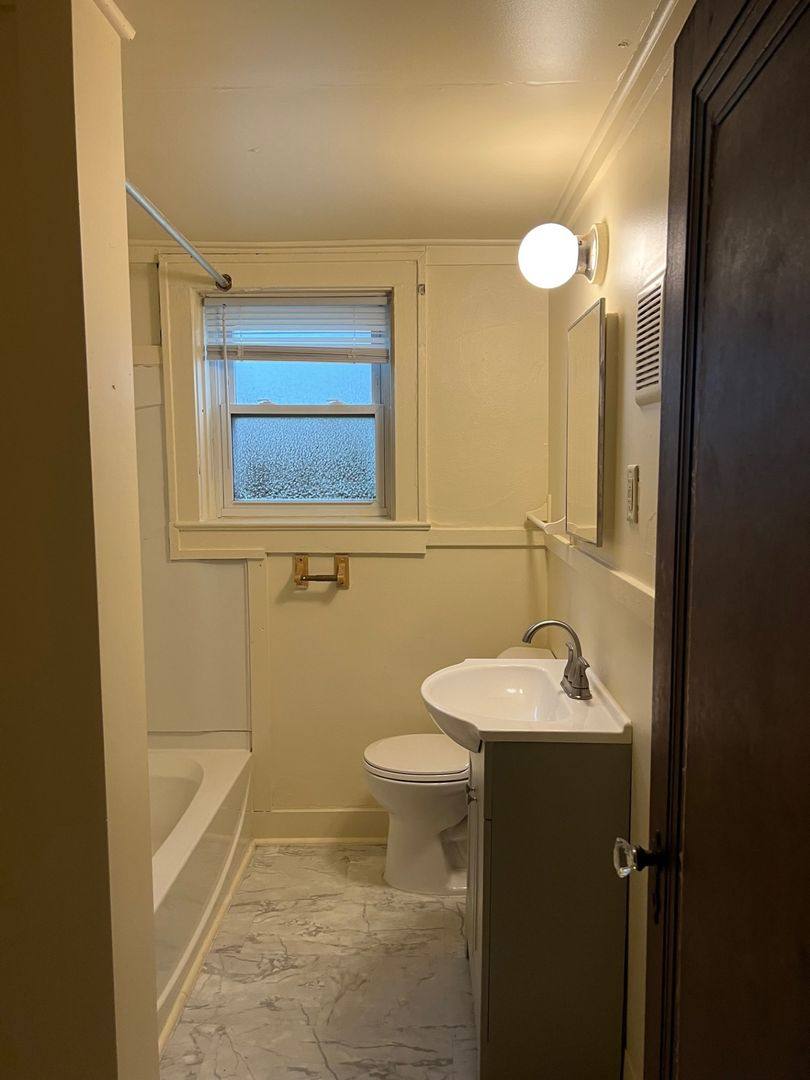 Apartment for rent at 426 Packard St, Ann Arbor, MI 48104