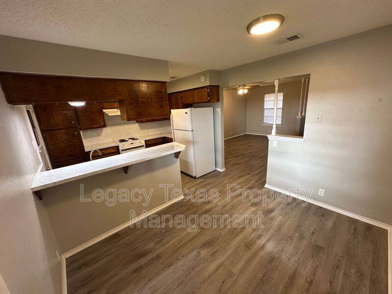 Apartment for rent at 1116 N Nolan River Rd #A, Cleburne, TX 76033