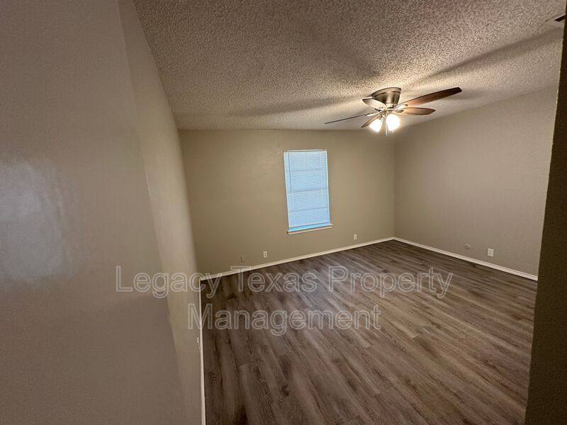 Apartment for rent at 1116 N Nolan River Rd #A, Cleburne, TX 76033