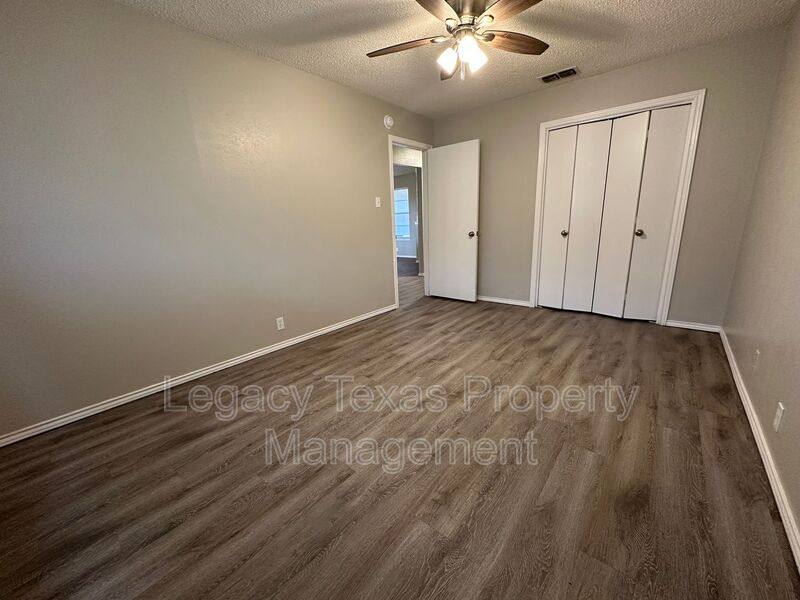 Apartment for rent at 1116 N Nolan River Rd #A, Cleburne, TX 76033