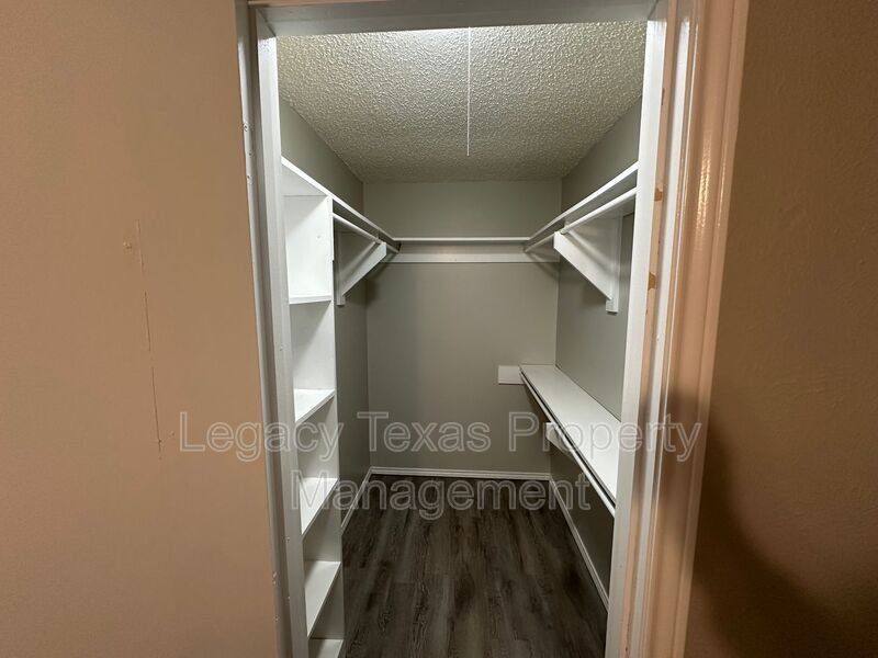 Apartment for rent at 1116 N Nolan River Rd #A, Cleburne, TX 76033