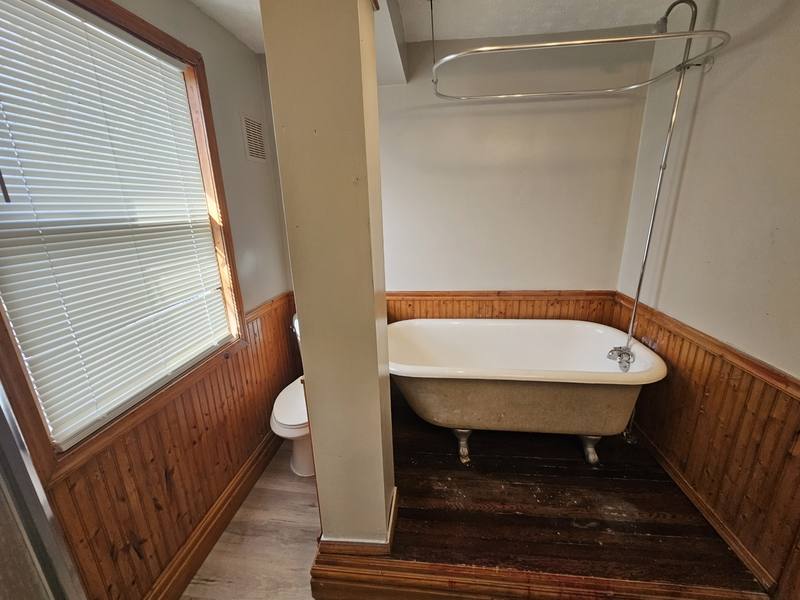 House for rent at 4916 E 85th St, Cleveland, OH 44125