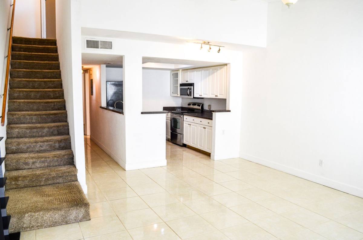 Condo for rent at 2508 SW 35th Place Bldg I, Gainesville, FL 32608