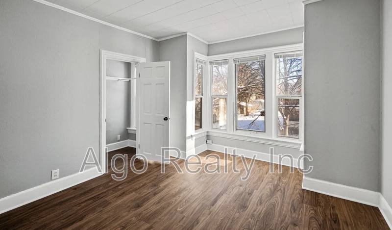 Apartment for rent at 861 Marion St #2, Saint Paul, MN 55117