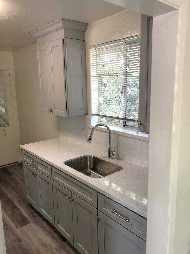 Apartment for rent at 905 Santa Clara Ave, Alameda, CA 94501