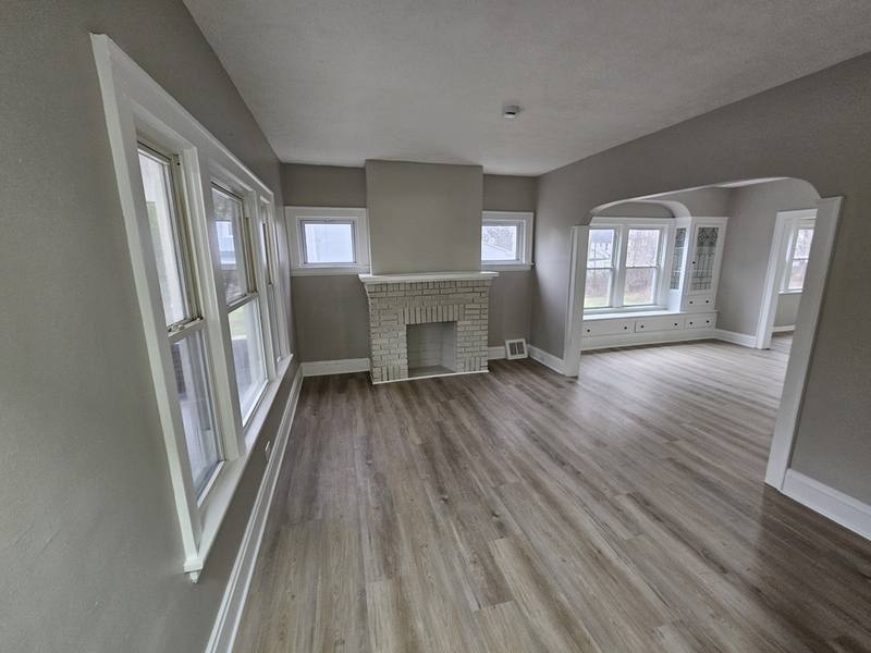 Apartment for rent at 9711 Aetna Rd #DOWNSTAIRS, Cleveland, OH 44105