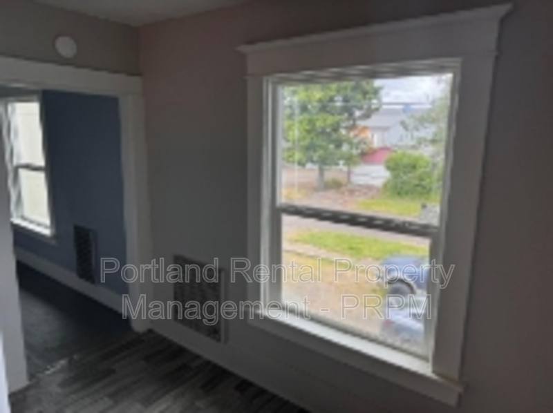 Apartment for rent at 2214 5th St #14, Tillamook, OR 97141