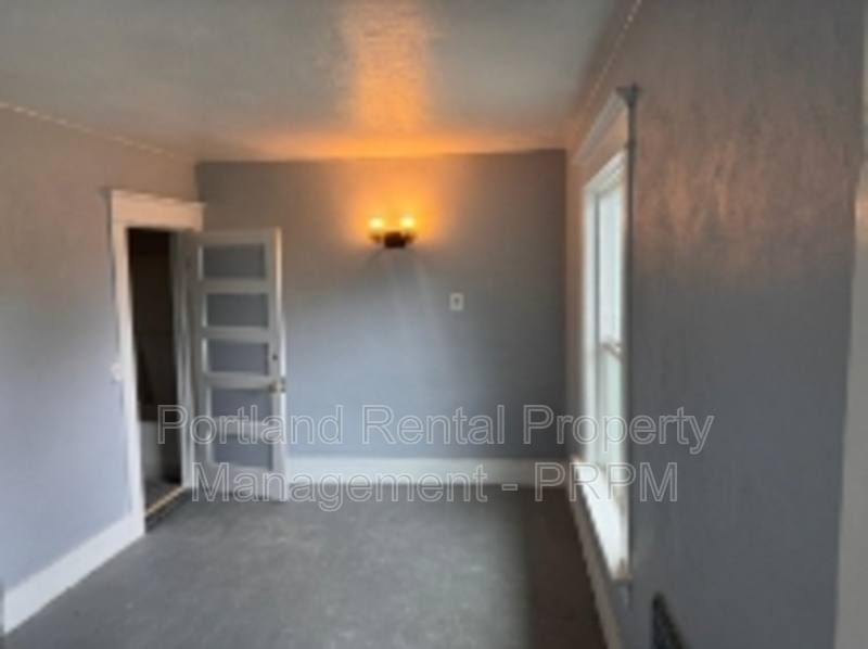 Apartment for rent at 2214 5th St #14, Tillamook, OR 97141