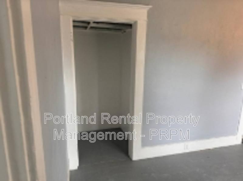 Apartment for rent at 2214 5th St #14, Tillamook, OR 97141