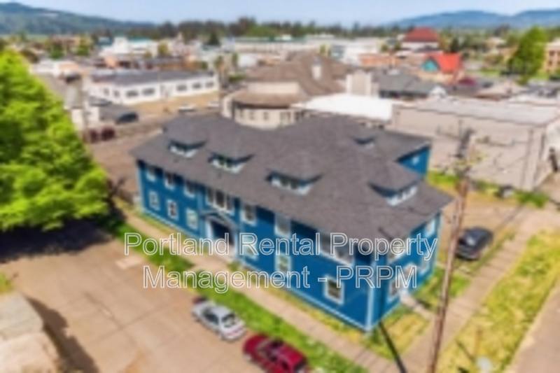 Apartment for rent at 2214 5th St #14, Tillamook, OR 97141