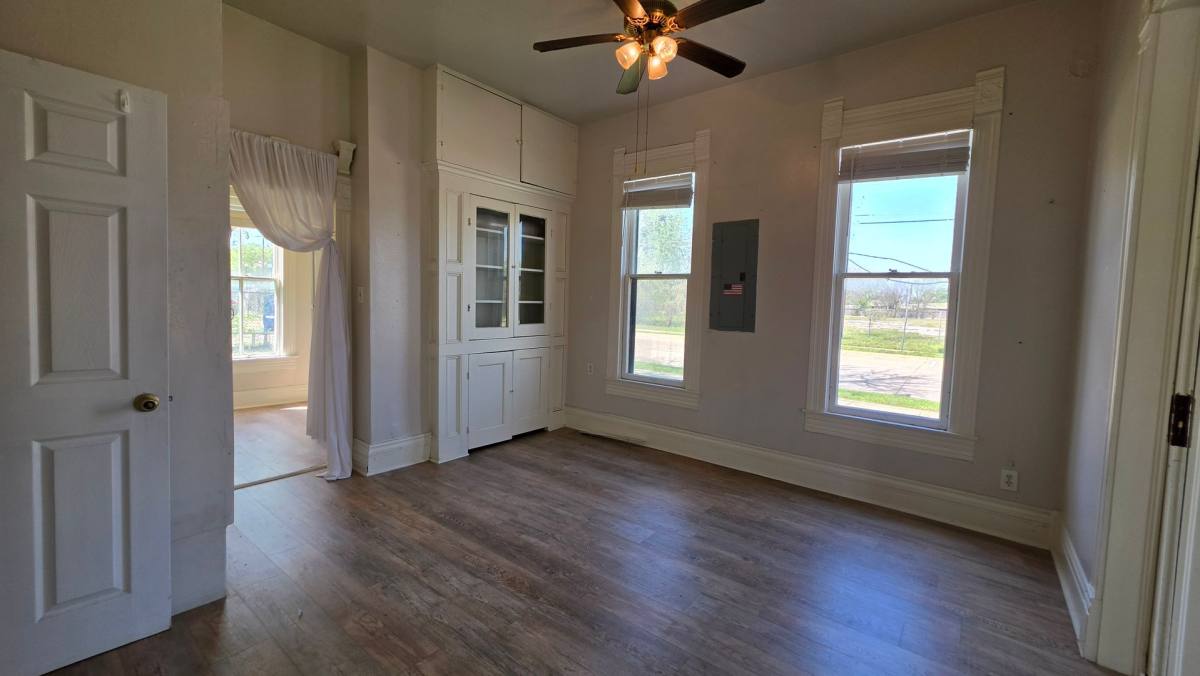 Apartment for rent at 145 N Kealy St, Lewisville, TX 75057