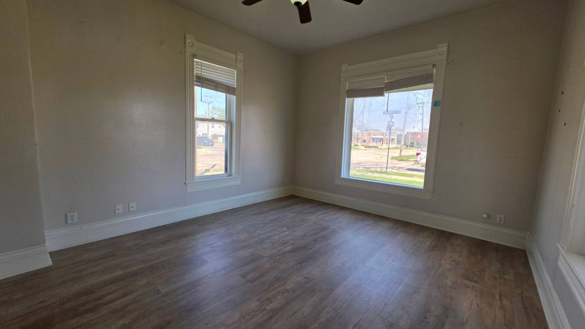Apartment for rent at 145 N Kealy St, Lewisville, TX 75057