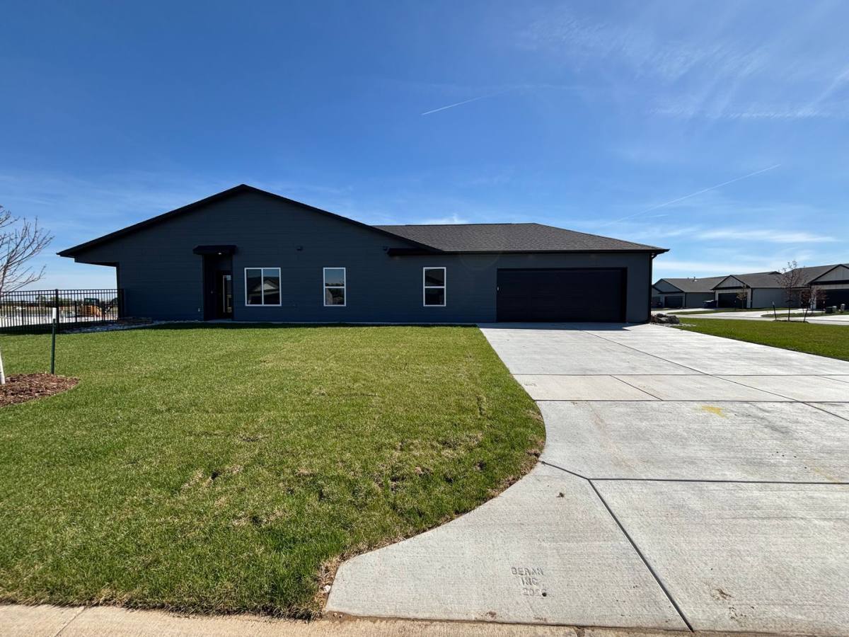Apartment for rent at 9369 71 E Wassall Court, Wichita, KS 67210