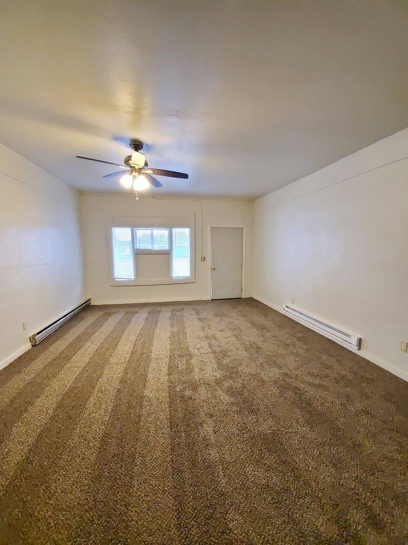 House for rent at 421 S County Rd, Warden, WA 98857