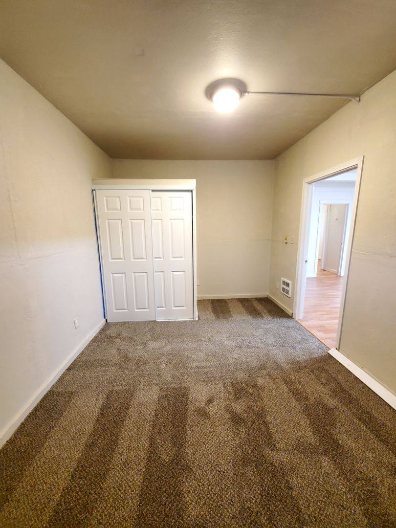 House for rent at 421 S County Rd, Warden, WA 98857