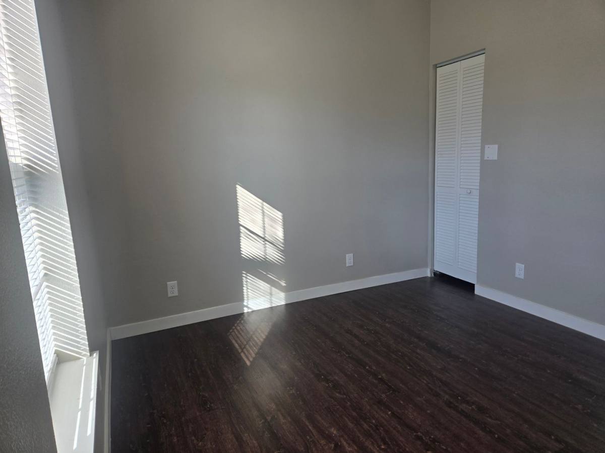 Apartment for rent at 707 NW 4th Ave, Mineral Wells, TX 76067