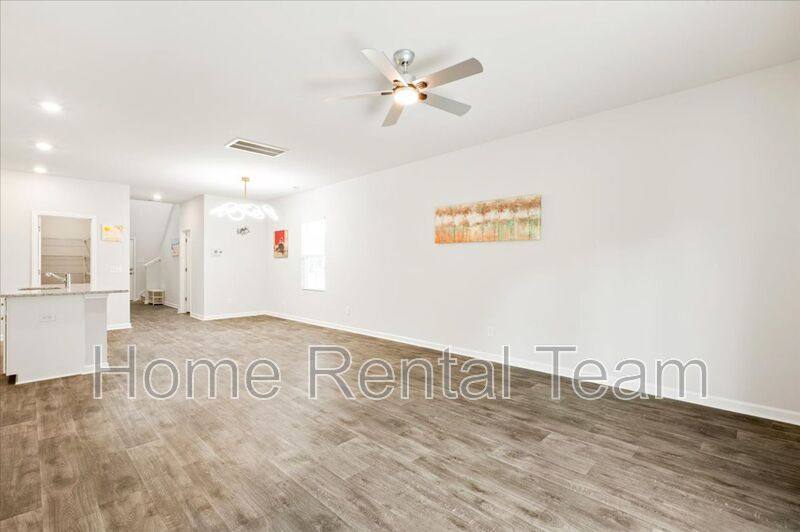 House for rent at 142 Bottlebrush Dr, Bloomingdale, GA 31302