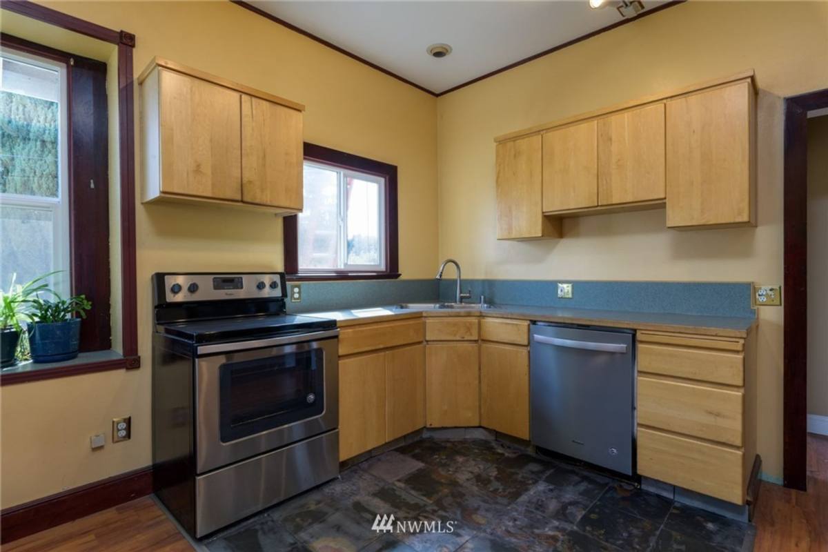 House for rent at 5723 3rd Ave, Ferndale, WA 98248
