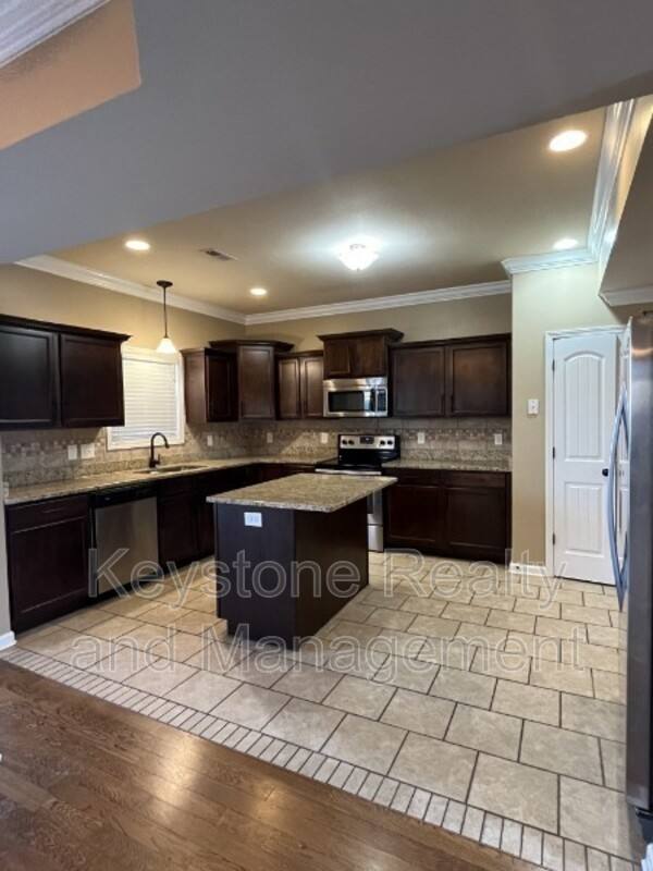 House for rent at 3357 Wiser Dr, Clarksville, TN 37042