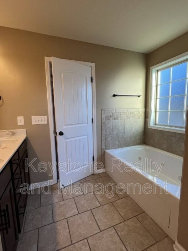 House for rent at 3357 Wiser Dr, Clarksville, TN 37042