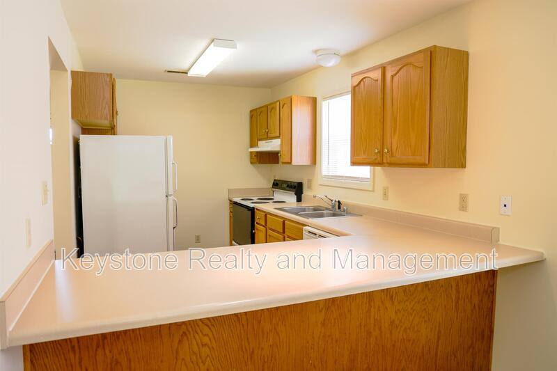 Apartment for rent at 753 Sivley Rd, Hopkinsville, KY 42240