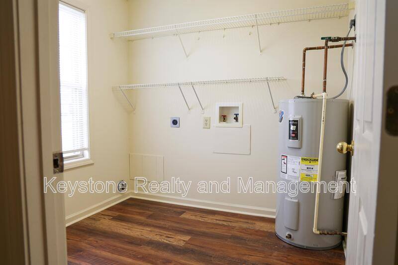 Apartment for rent at 753 Sivley Rd, Hopkinsville, KY 42240